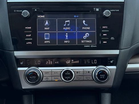 Used 2017 Subaru Outback 2.5i Touring w/ Popular Package #5A AWD/4WD image 17