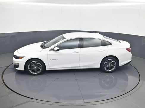 Used 2022 Chevrolet Malibu LT FWD image 21