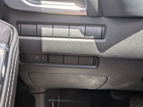 Used 2021 Nissan Rogue S FWD image 22