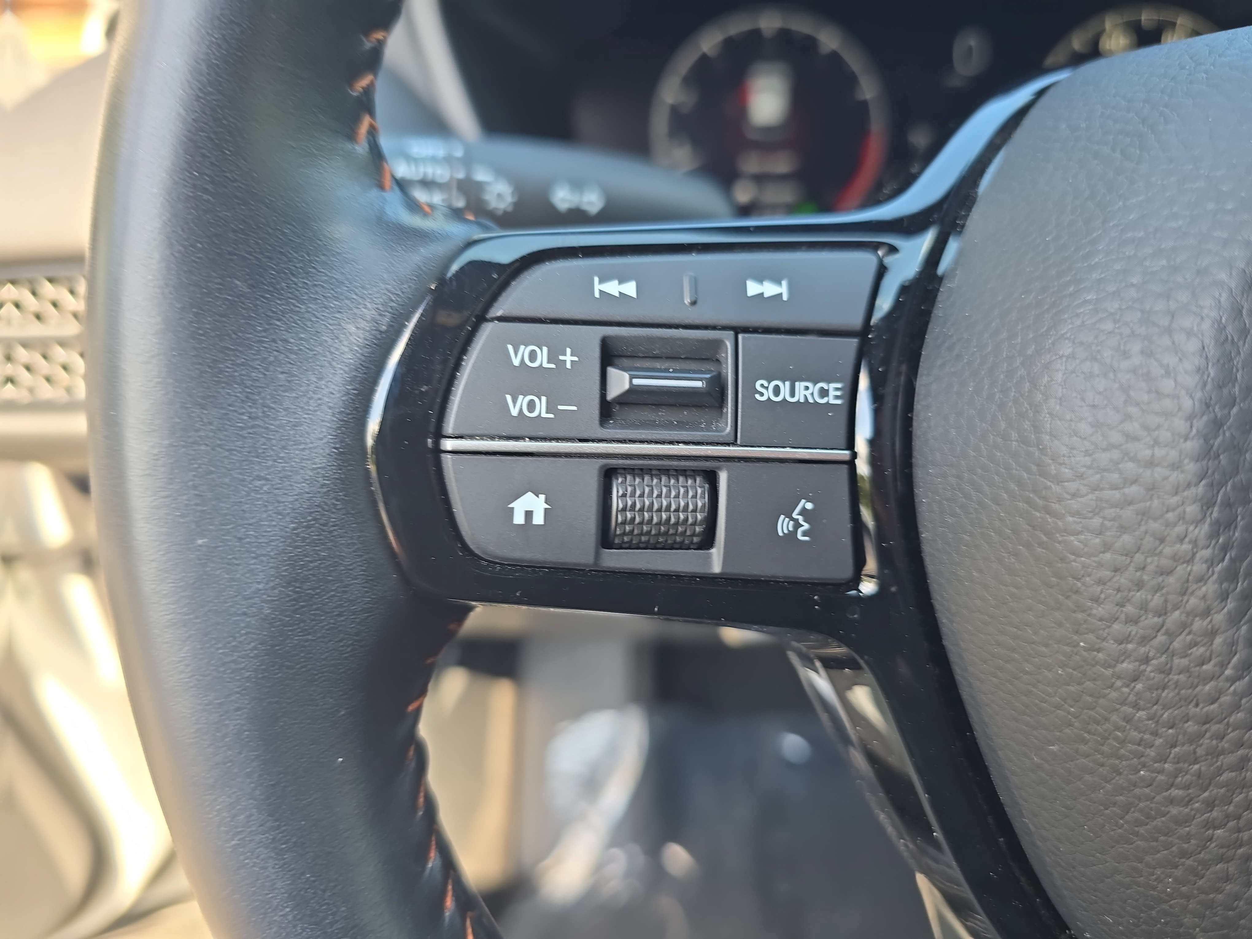Certified 2025 Honda HR-V Sport image 16