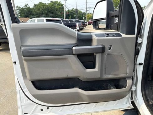 Used 2019 Ford F250 XLT w/ Snow Plow Prep Package AWD/4WD image 20