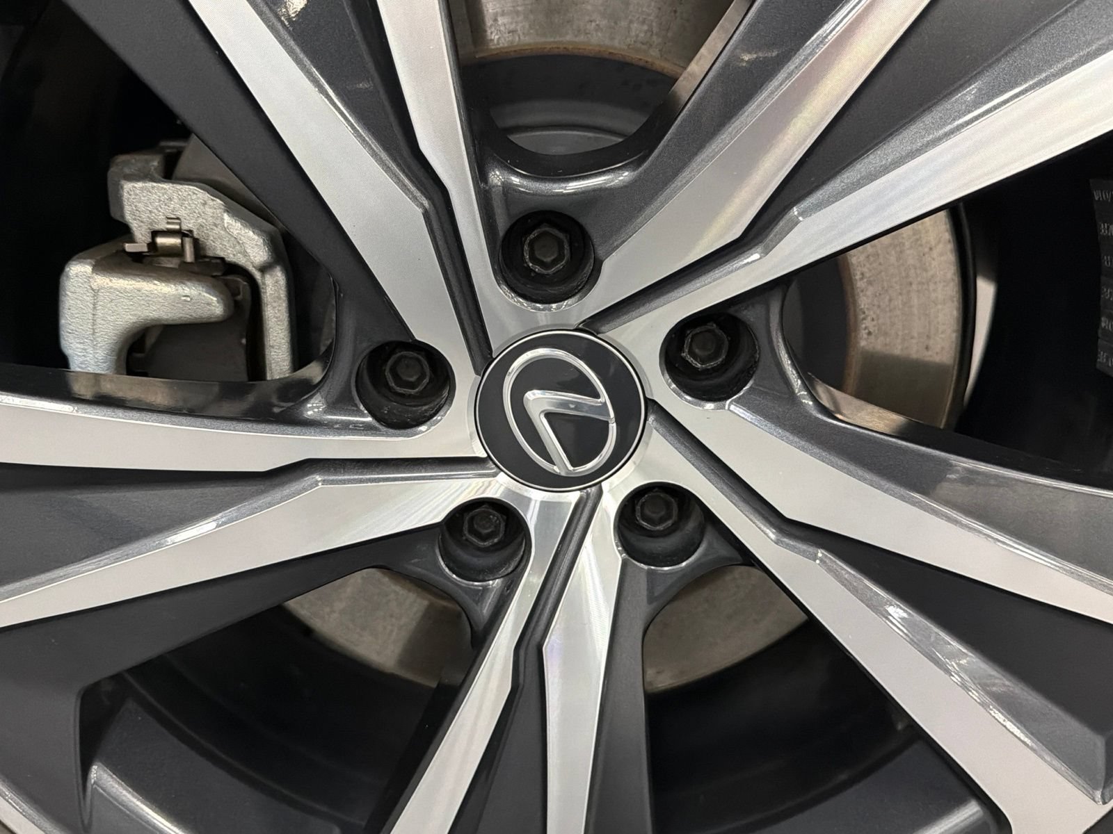 Used 2025 Lexus RX 350 FWD w/ Technology Package image 19