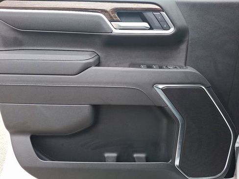 New 2026 GMC Sierra 1500 Elevation image 11