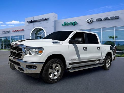 Used 2024 RAM 1500 Big Horn AWD/4WD image 3