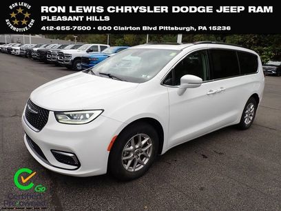 Used 2022 Chrysler Pacifica Touring-L