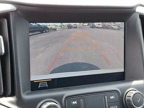 Used 2020 GMC Terrain SLE w/ Driver Convenience Package AWD/4WD image 18