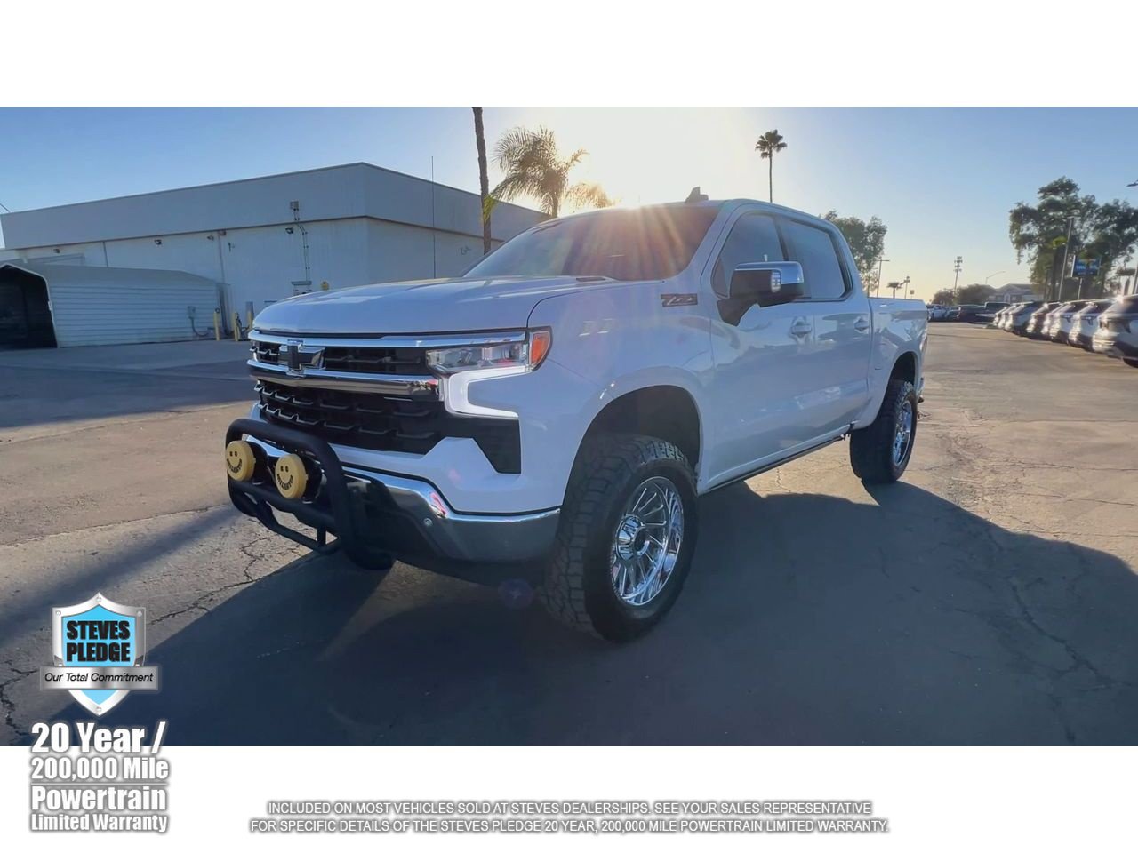 Used 2024 Chevrolet Silverado 1500 LT AWD/4WD image 7