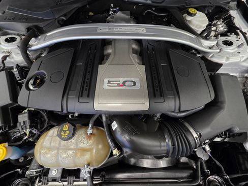Used 2019 Ford Mustang GT Premium w/ Equipment Group 401A RWD image 35