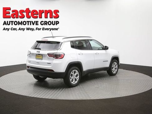 Used 2024 Jeep Compass Latitude AWD/4WD image 39