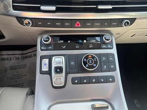 Certified 2025 Hyundai Palisade Calligraphy AWD/4WD image 22