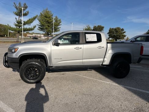 Used 2018 Chevrolet Colorado ZR2 image 16
