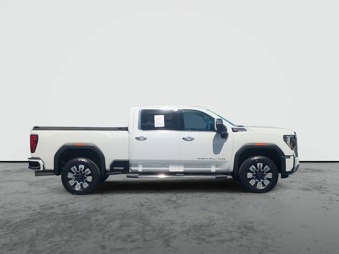 Used 2024 GMC Sierra 2500 Denali w/ Denali Reserve Package AWD/4WD image 9