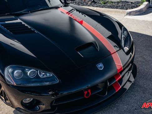 Used 2004 Dodge Viper SRT-10 image 29