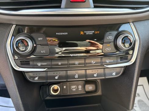 Used 2019 Hyundai Santa Fe FWD image 19