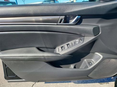 Used 2019 Honda Accord Sport image 13