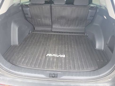 Used 2024 Toyota RAV4 LE AWD/4WD image 11