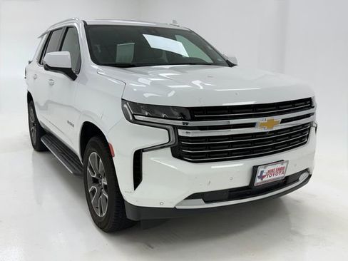 Used 2022 Chevrolet Tahoe LT w/ LT Signature Plus Package AWD/4WD image 2