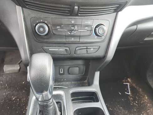 Used 2018 Ford Escape S image 17