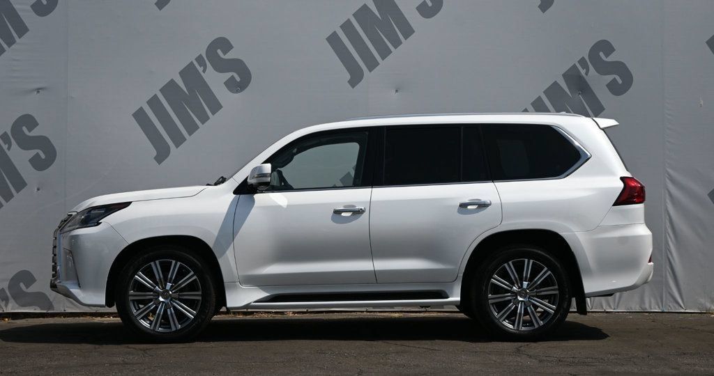 Used 2017 Lexus LX 570 4WD w/ Luxury Package image 8
