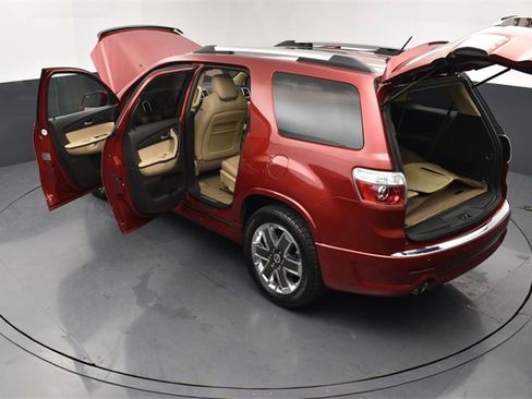 Used 2012 GMC Acadia Denali image 28