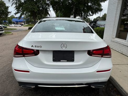 Used 2020 Mercedes-Benz A 220 image 7