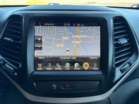 Used 2017 Jeep Cherokee 75th Anniversary image 36