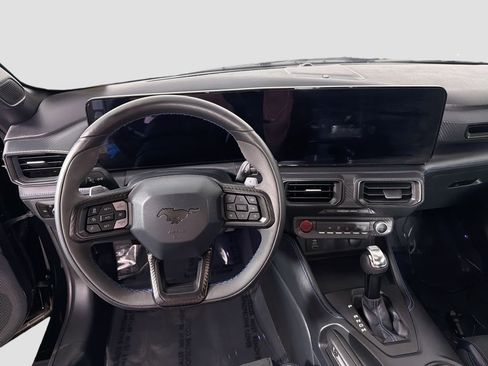 Used 2025 Ford Mustang Dark Horse image 22