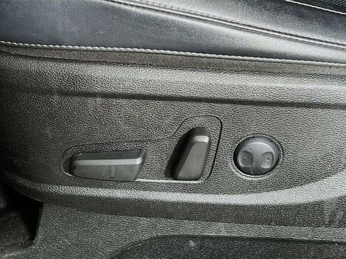 Used 2023 Kia Telluride S image 10