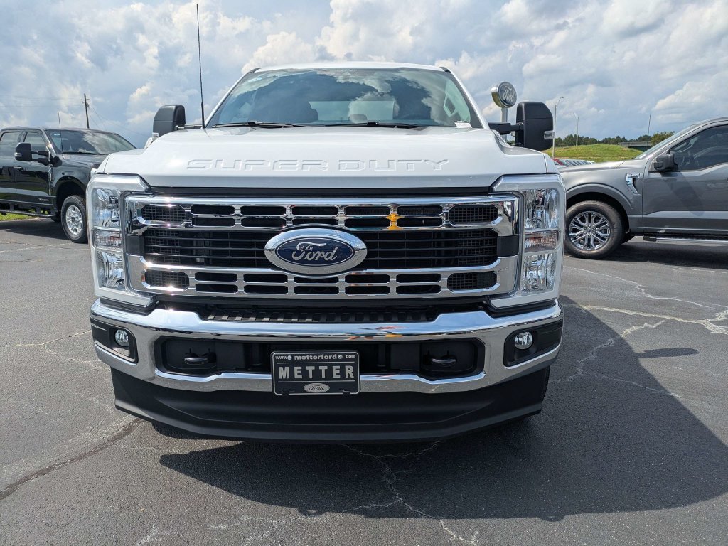 New 2026 Ford F250 XLT w/ FX4 Off-Road Package AWD/4WD image 31