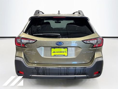Used 2024 Subaru Outback Premium AWD/4WD image 6