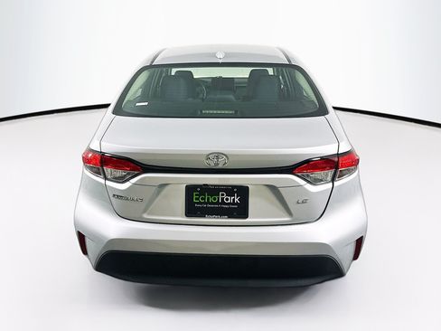 Used 2024 Toyota Corolla LE FWD image 7