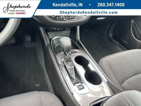 Used 2025 Chevrolet Malibu LT image 21