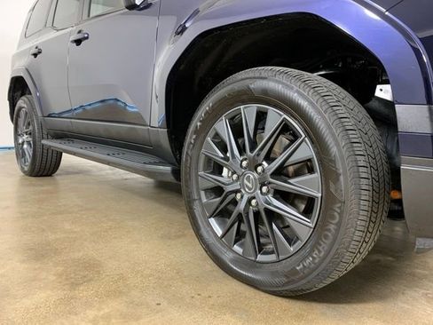Used 2024 Lexus GX 550 w/ Cold Area Package AWD/4WD image 6