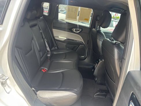 Used 2025 Jeep Compass Limited AWD/4WD image 27