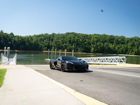 Used 2023 Chevrolet Corvette Z06 RWD image 1