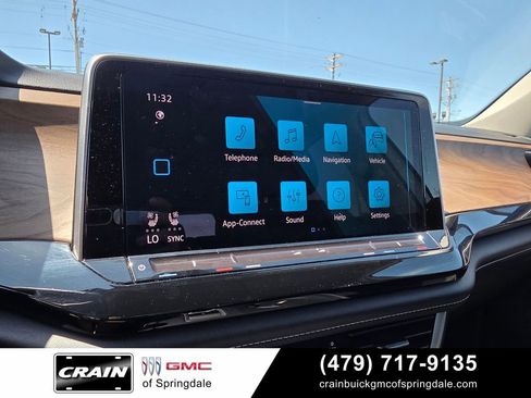 Used 2024 Volkswagen Atlas SE AWD/4WD image 18