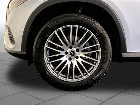 Certified 2026 Mercedes-Benz GLC 300 4MATIC image 11