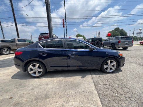 Used 2014 Acura ILX w/ Technology Package FWD image 5