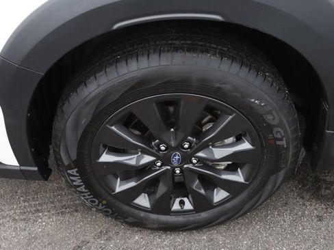 Certified 2025 Subaru Outback Onyx Edition image 14