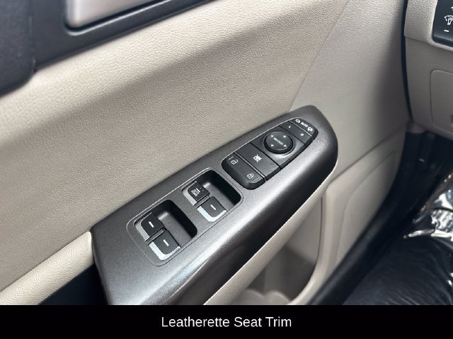 Used 2020 Kia Sportage S FWD image 18