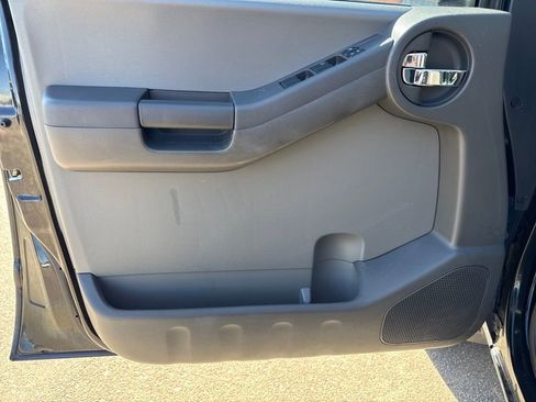 Used 2013 Nissan Xterra S image 10