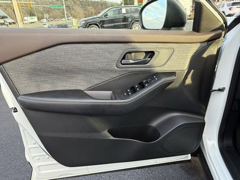 Certified 2021 Nissan Rogue S image 12