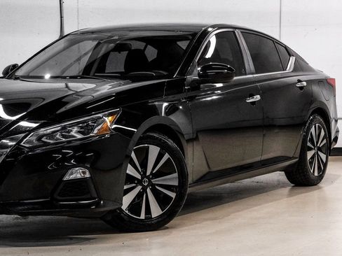 Used 2021 Nissan Altima 2.5 SV image 6