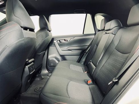 Used 2025 Toyota RAV4 SE AWD/4WD image 13