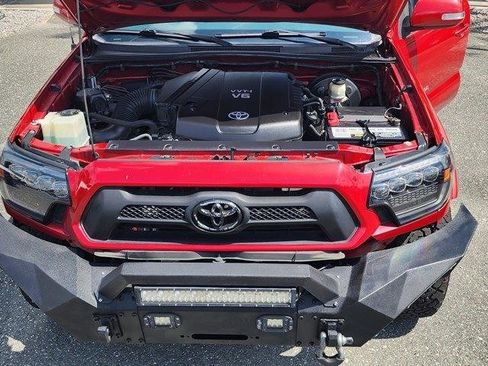 Used 2015 Toyota Tacoma PreRunner w/ TRD Sport Package RWD image 21