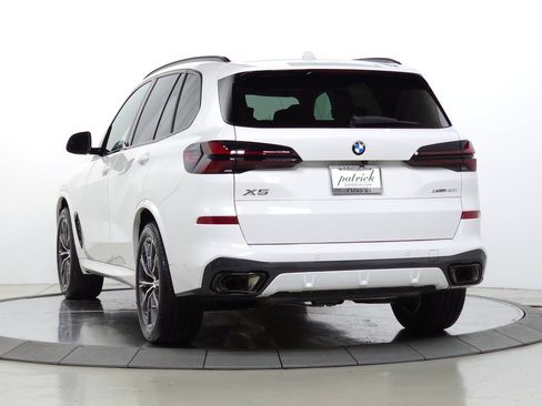 Used 2026 BMW X5 xDrive40i w/ M Sport Package AWD/4WD image 5