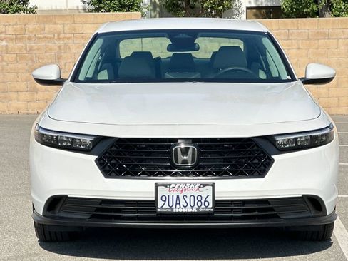 Certified 2025 Honda Accord LX image 9