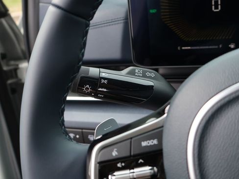 New 2026 Kia Carnival EX FWD image 34