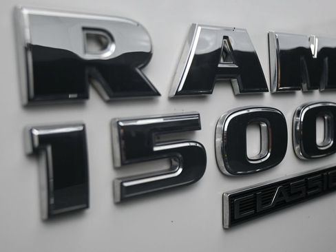 Used 2024 RAM 1500 Classic SLT AWD/4WD image 23