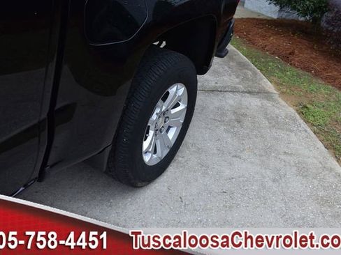 Used 2022 Chevrolet Colorado LT w/ LT Convenience Package image 15